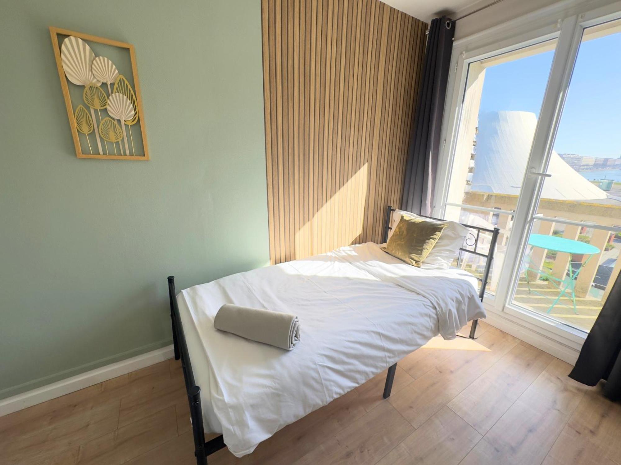 L'Escale Appartements Et Suites En Bord De Mer Хавър Екстериор снимка