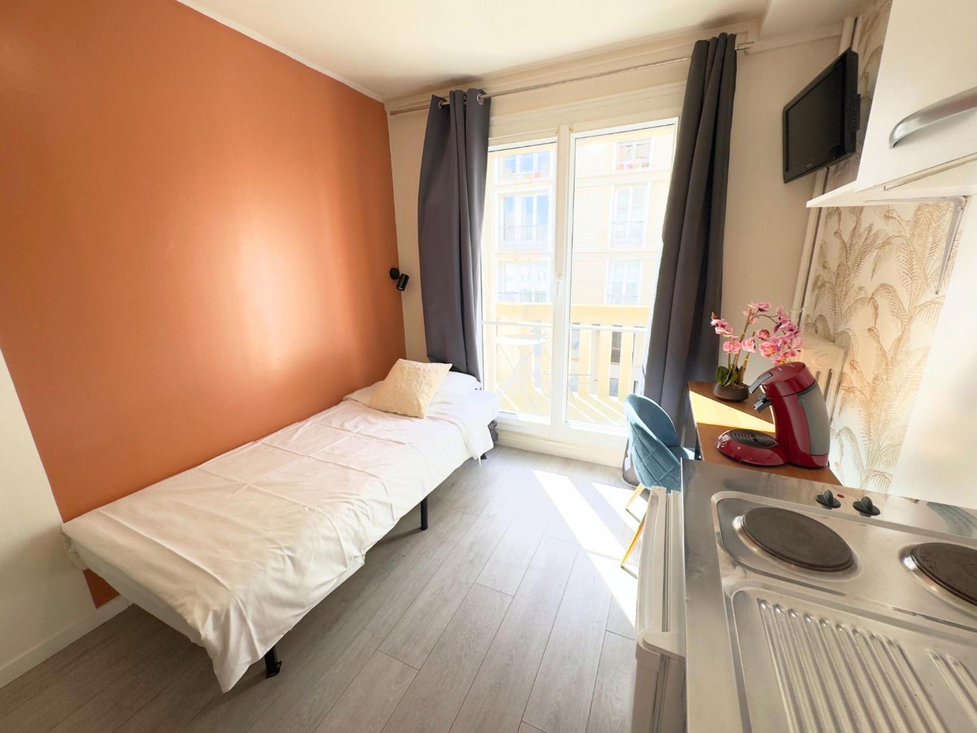 L'Escale Appartements Et Suites En Bord De Mer Хавър Екстериор снимка