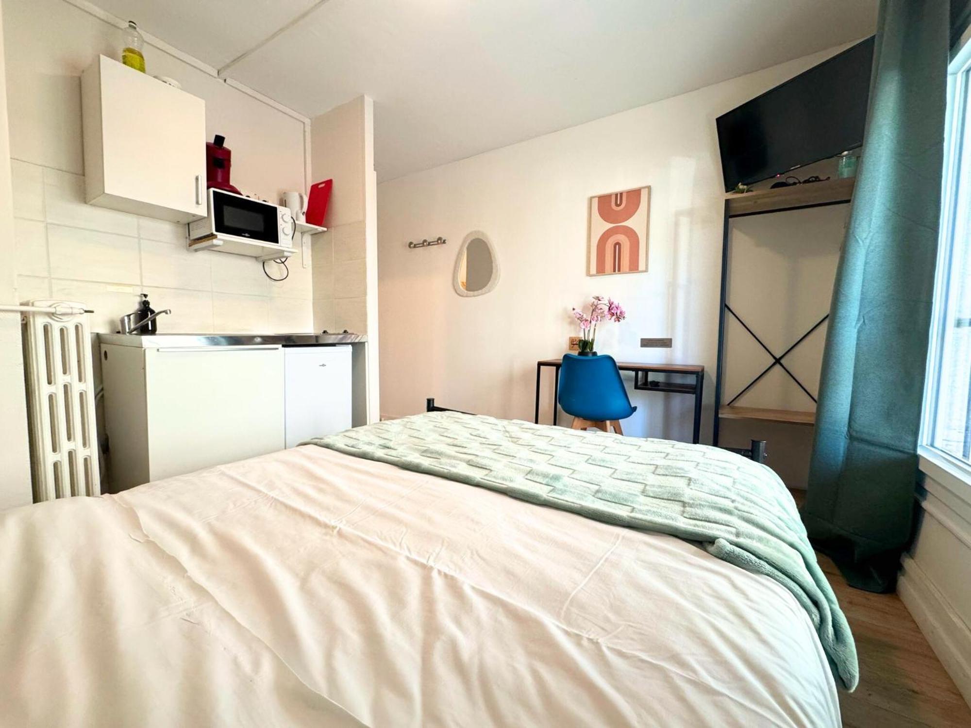 L'Escale Appartements Et Suites En Bord De Mer Хавър Екстериор снимка