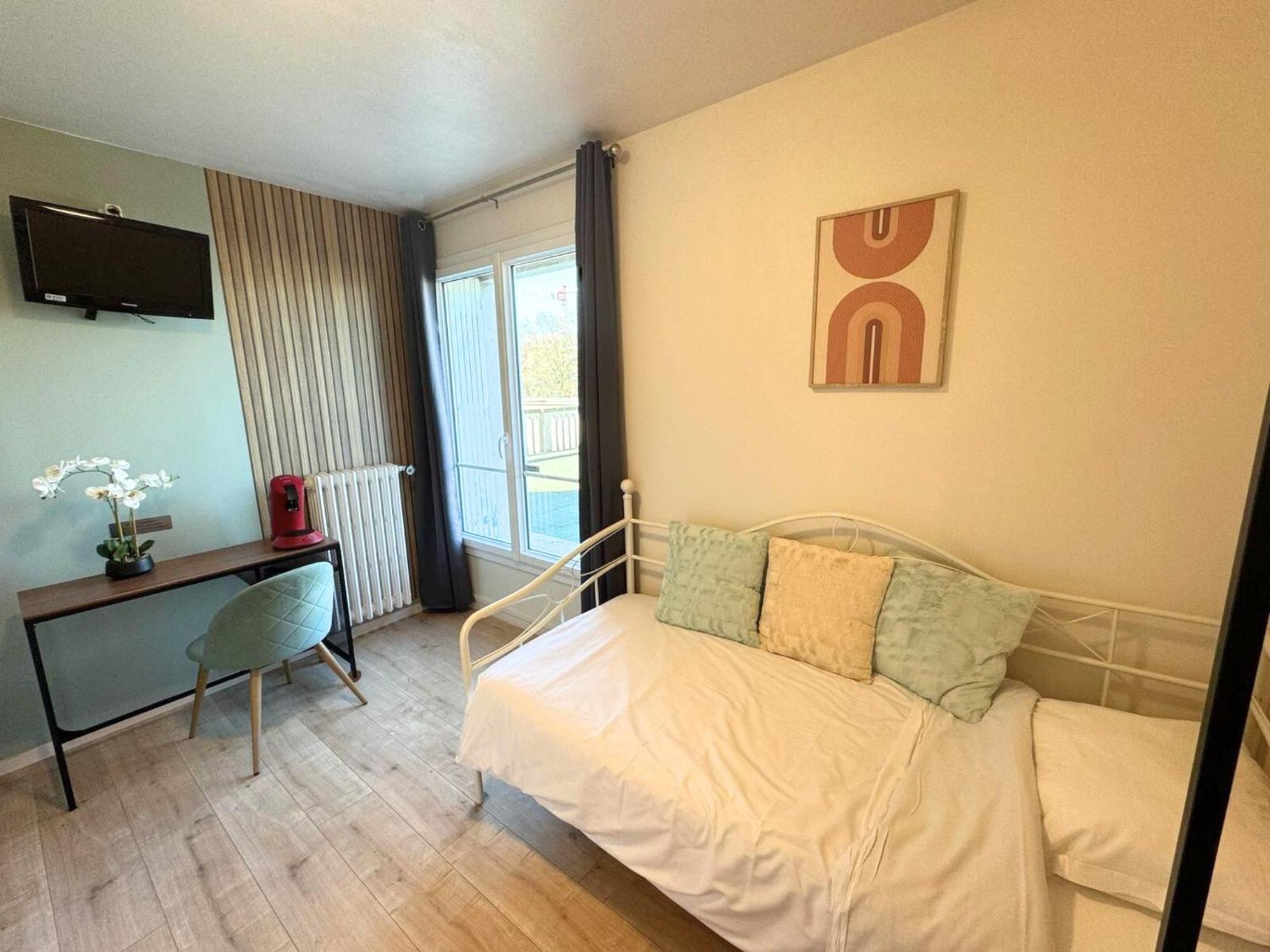 L'Escale Appartements Et Suites En Bord De Mer Хавър Екстериор снимка