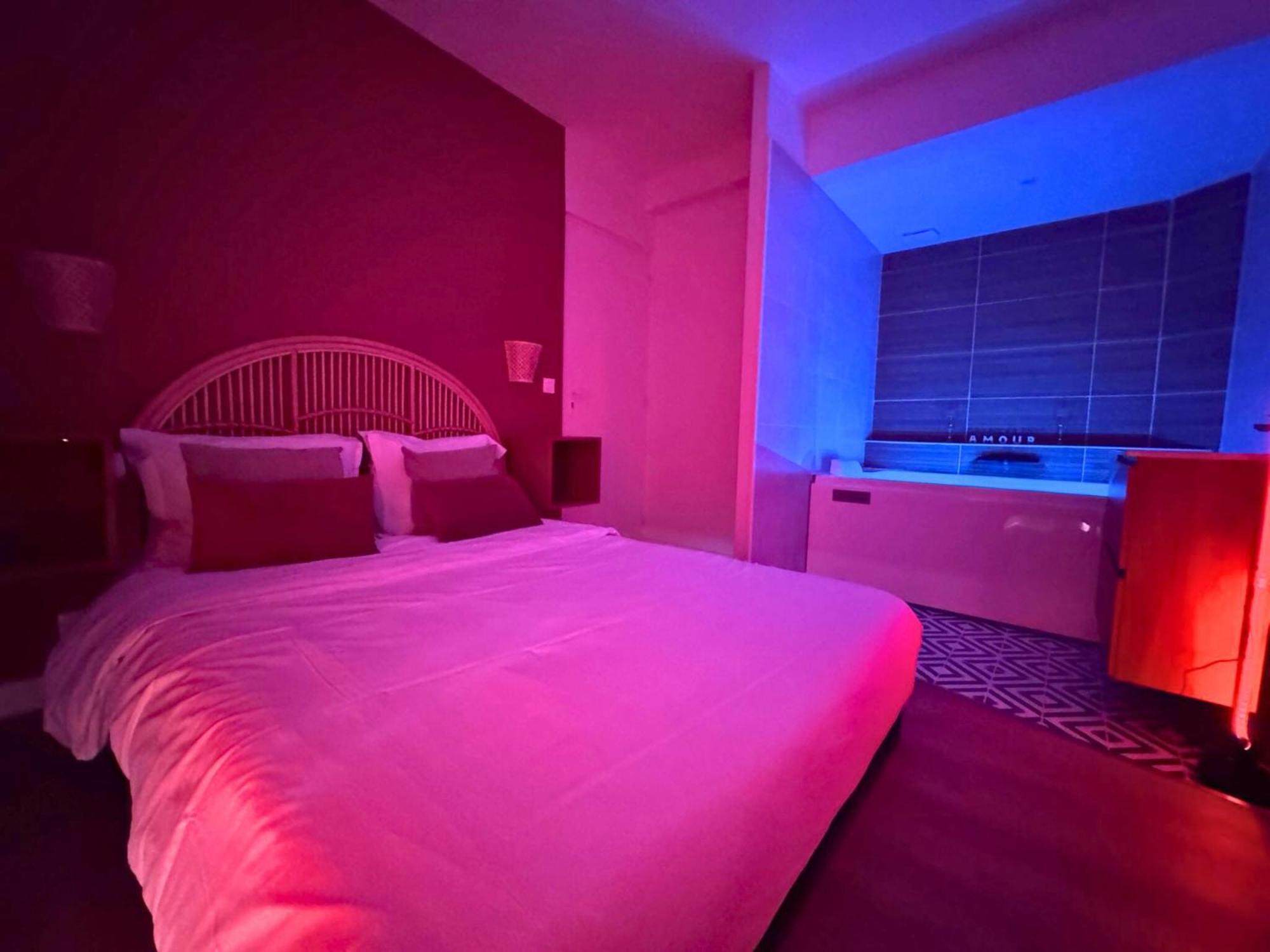 L'Escale Appartements Et Suites En Bord De Mer Хавър Екстериор снимка